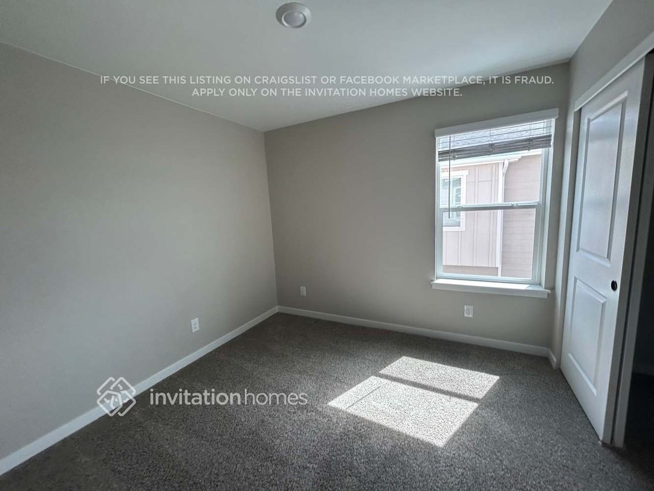 9421 Yampa St - Photo 7 of 11