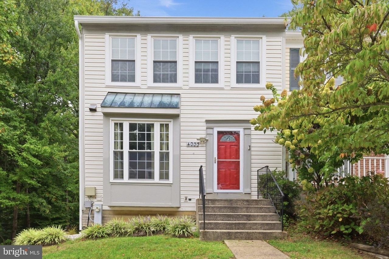 4000 Sparrow House Ln - Photo 2 of 41