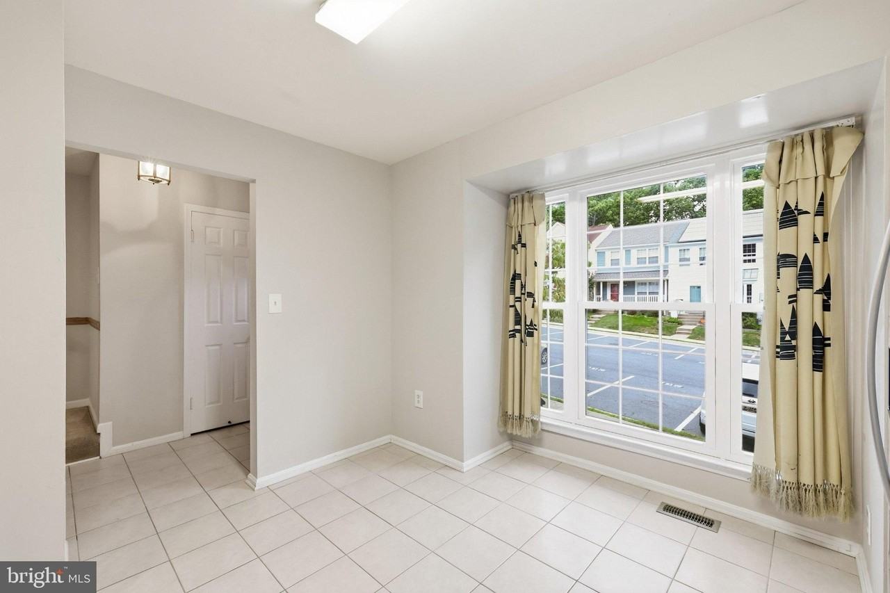 4000 Sparrow House Ln - Photo 4 of 41