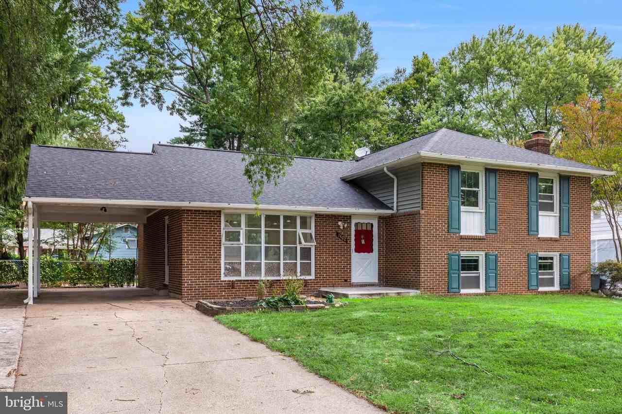 1402 Mullins St - Photo 2 of 48