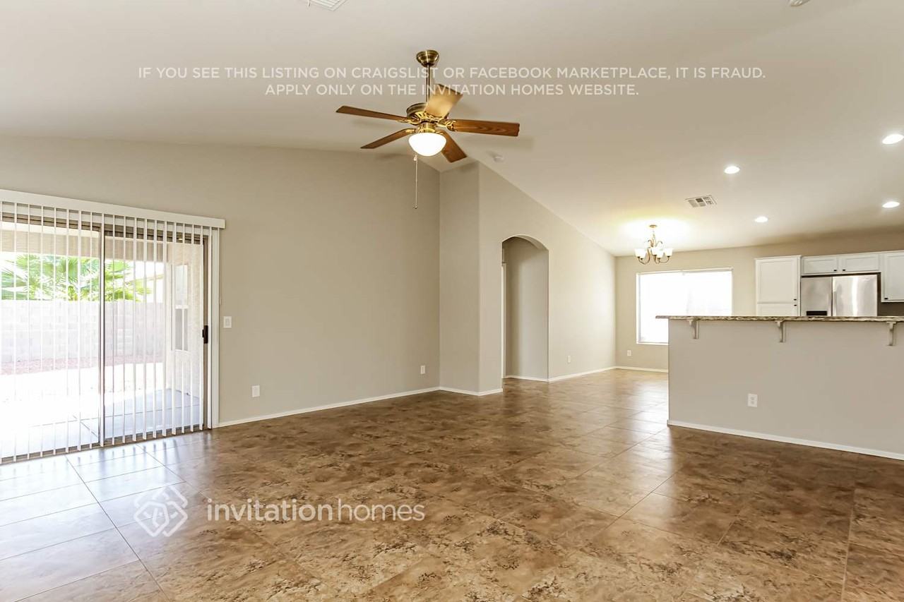16231 W Cottonwood St - Photo 3 of 16