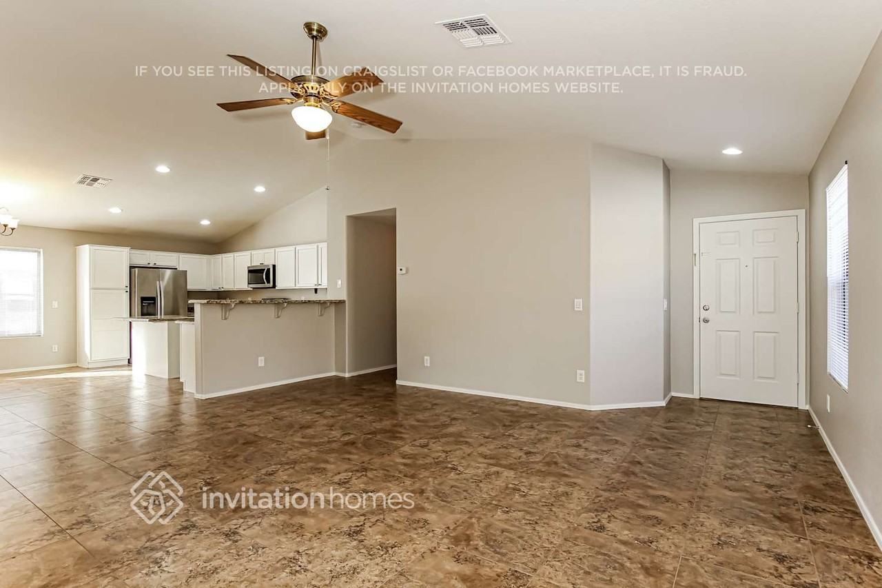16231 W Cottonwood St - Photo 4 of 16