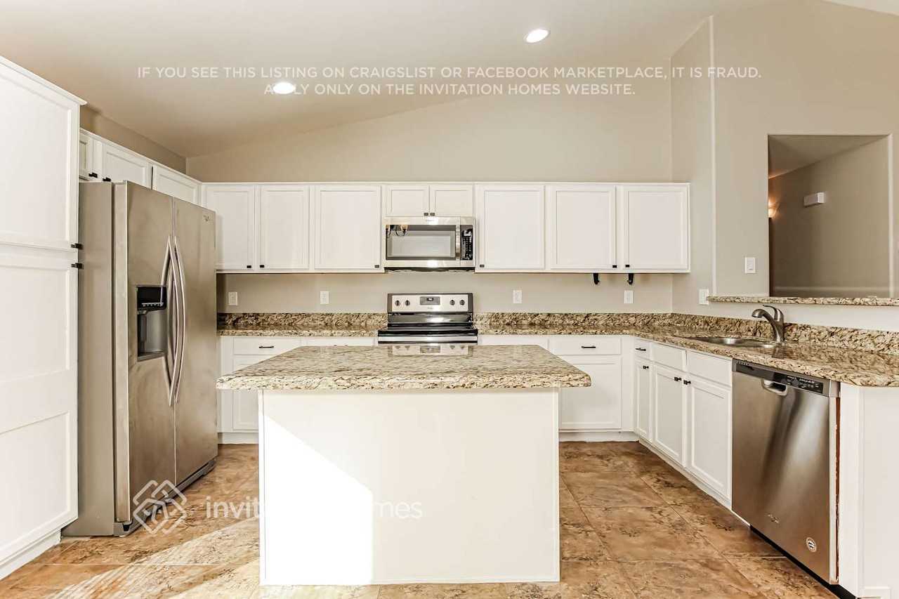 16231 W Cottonwood St - Photo 5 of 16