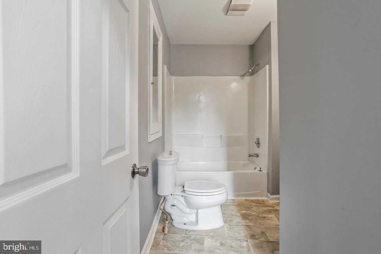 655 S Potomac St #3 - Photo 7 of 13