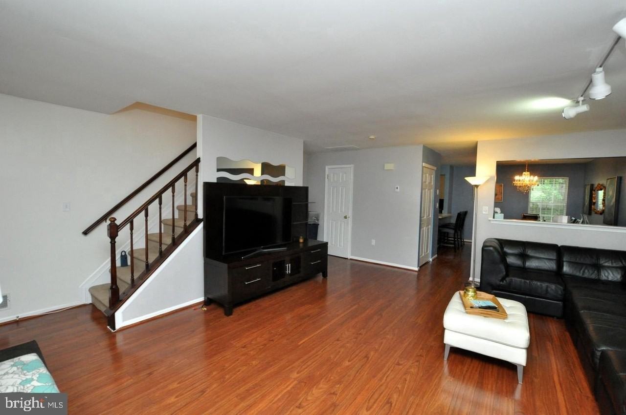 107 Whisper Ct - Photo 4 of 20