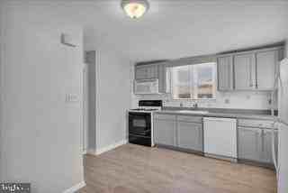 34 W Broad St - Photo 3 of 14