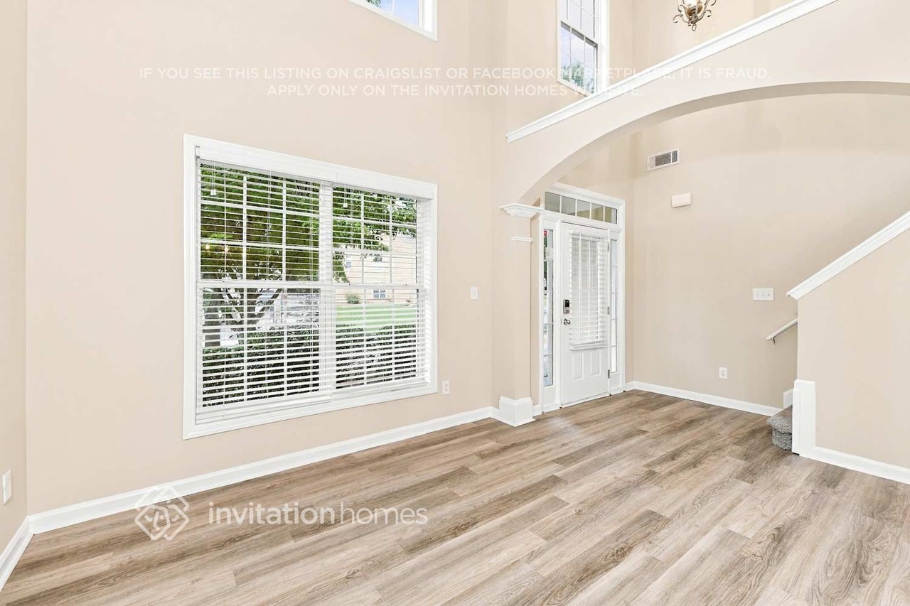 968 Harvest Brook Dr - Photo 4 of 18
