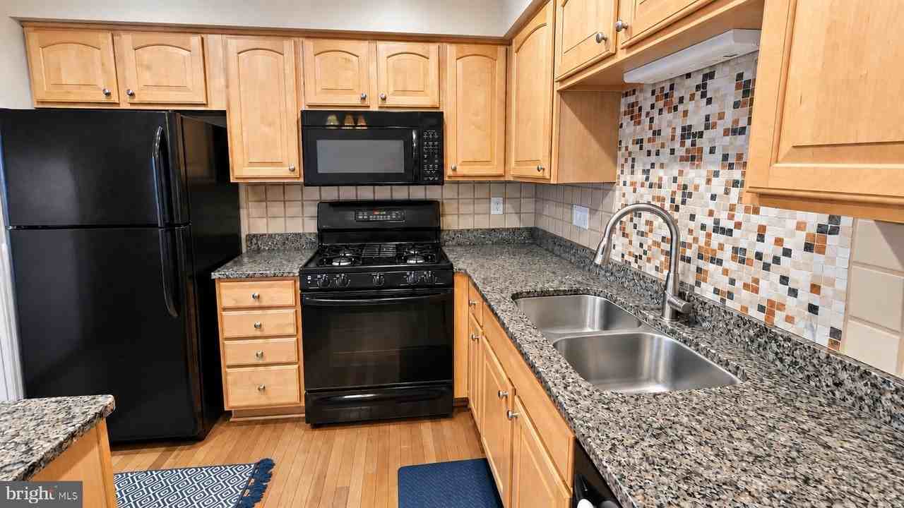 410 Terrace Dr - Photo 7 of 29