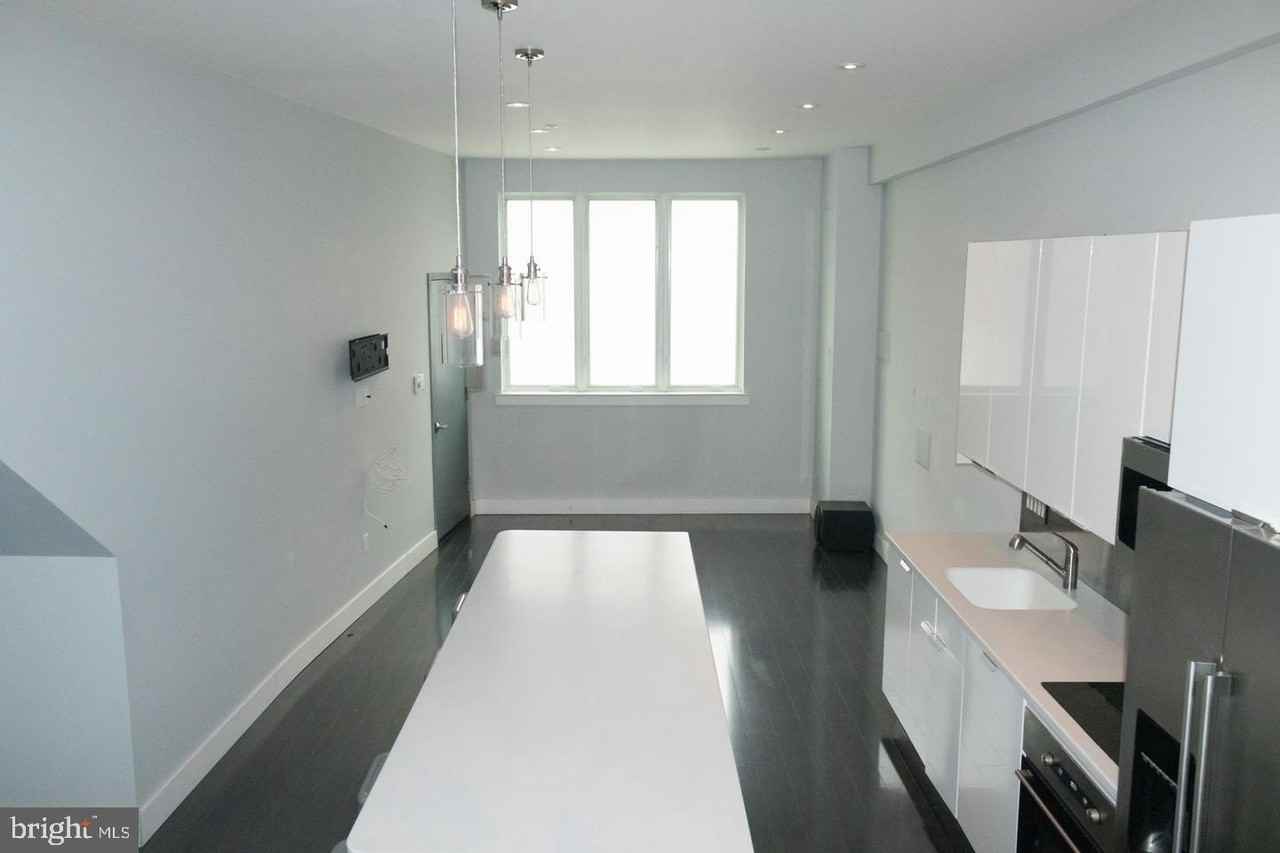 153 Richmond St #1 - Photo 3 of 18