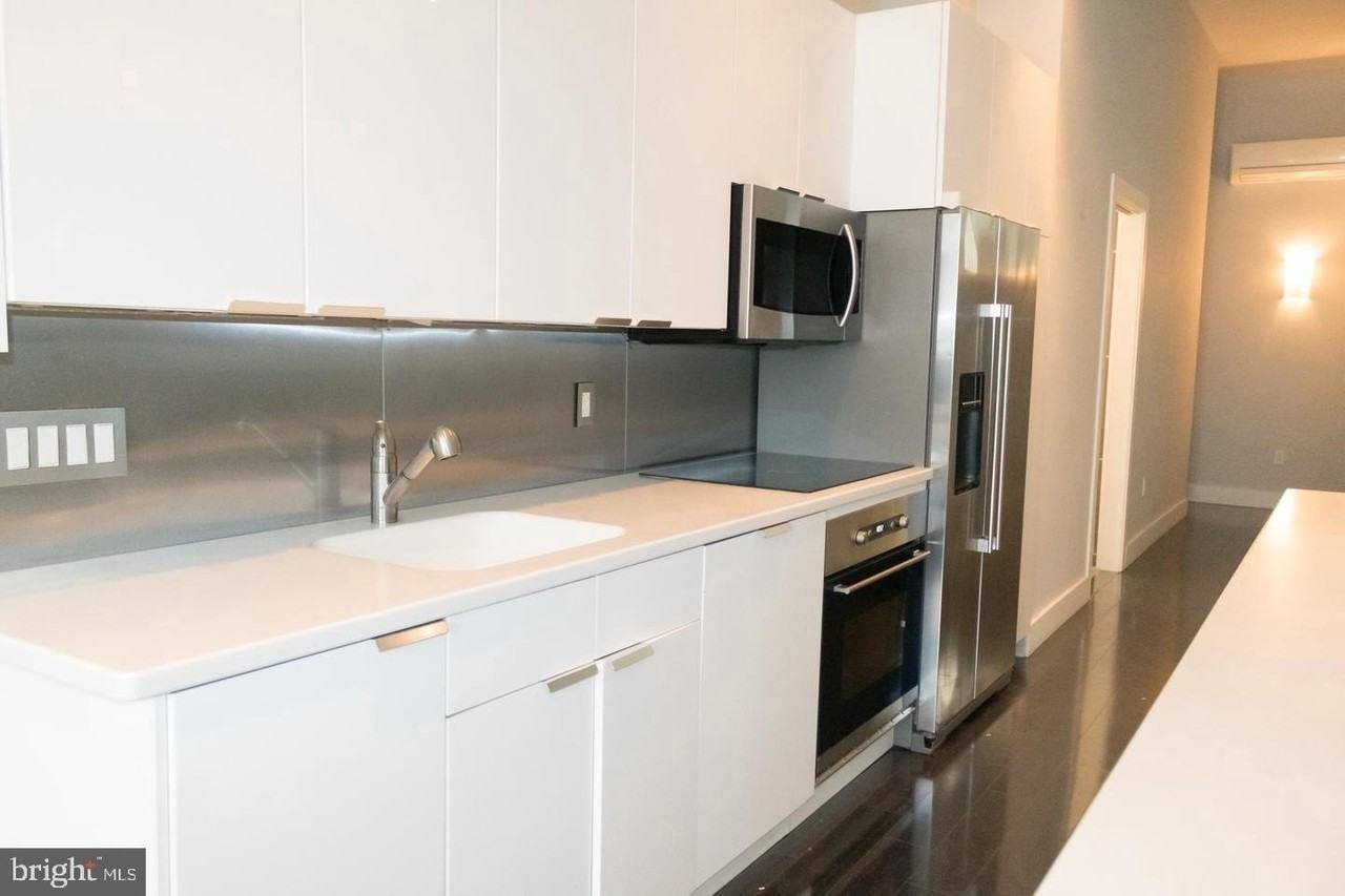 153 Richmond St #1 - Photo 5 of 18
