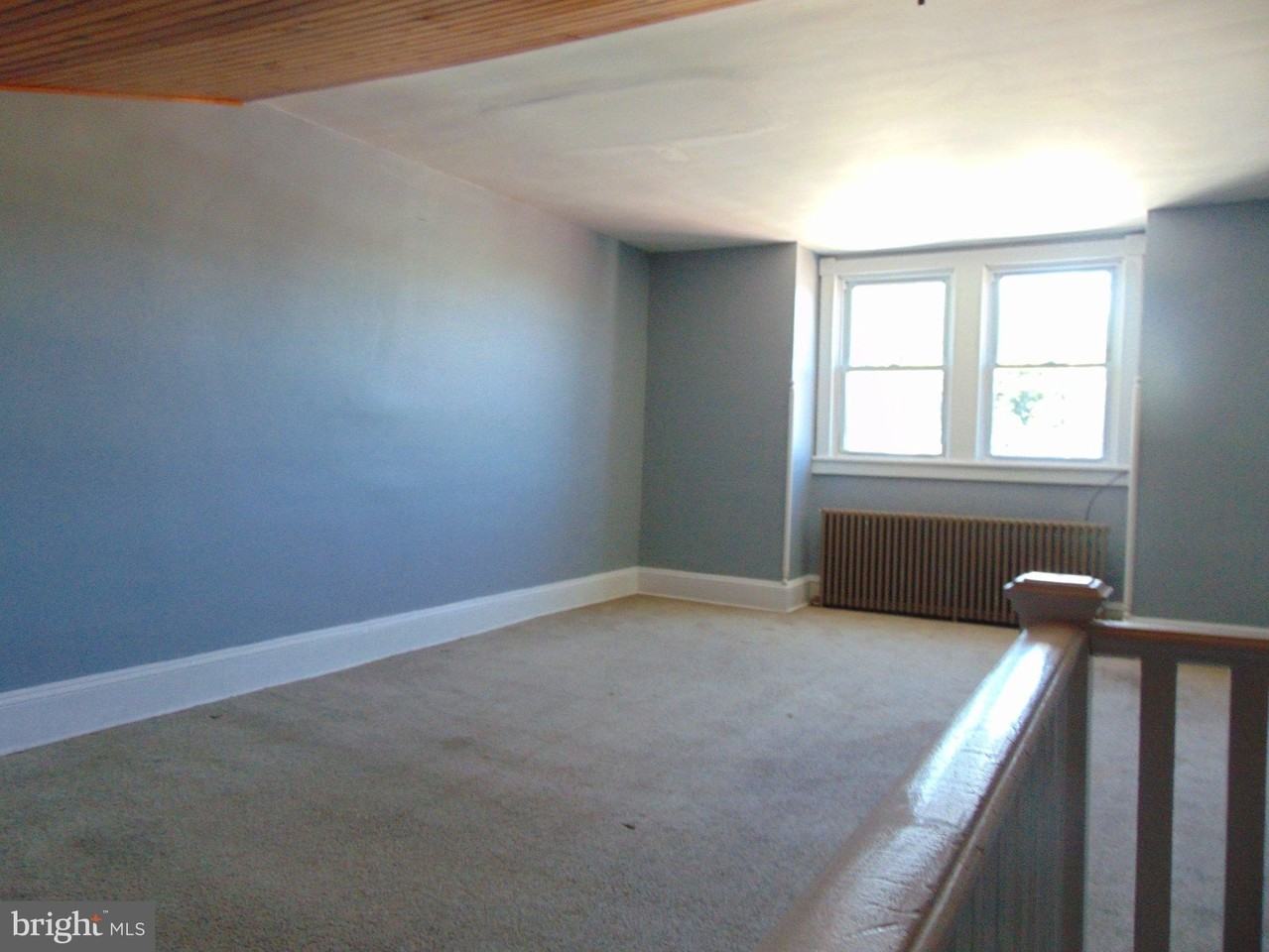 621 W Norwegian St - Photo 2 of 13