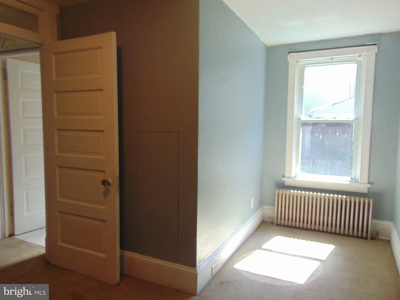 621 W Norwegian St - Photo 4 of 13