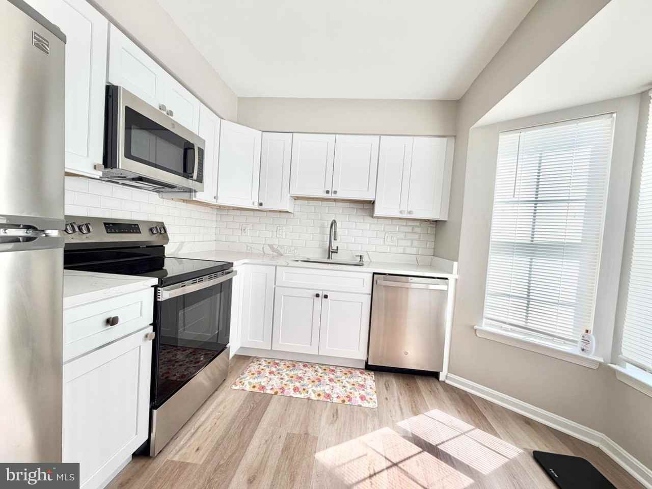 5941 HERITAGE Drive - Photo 5 of 22