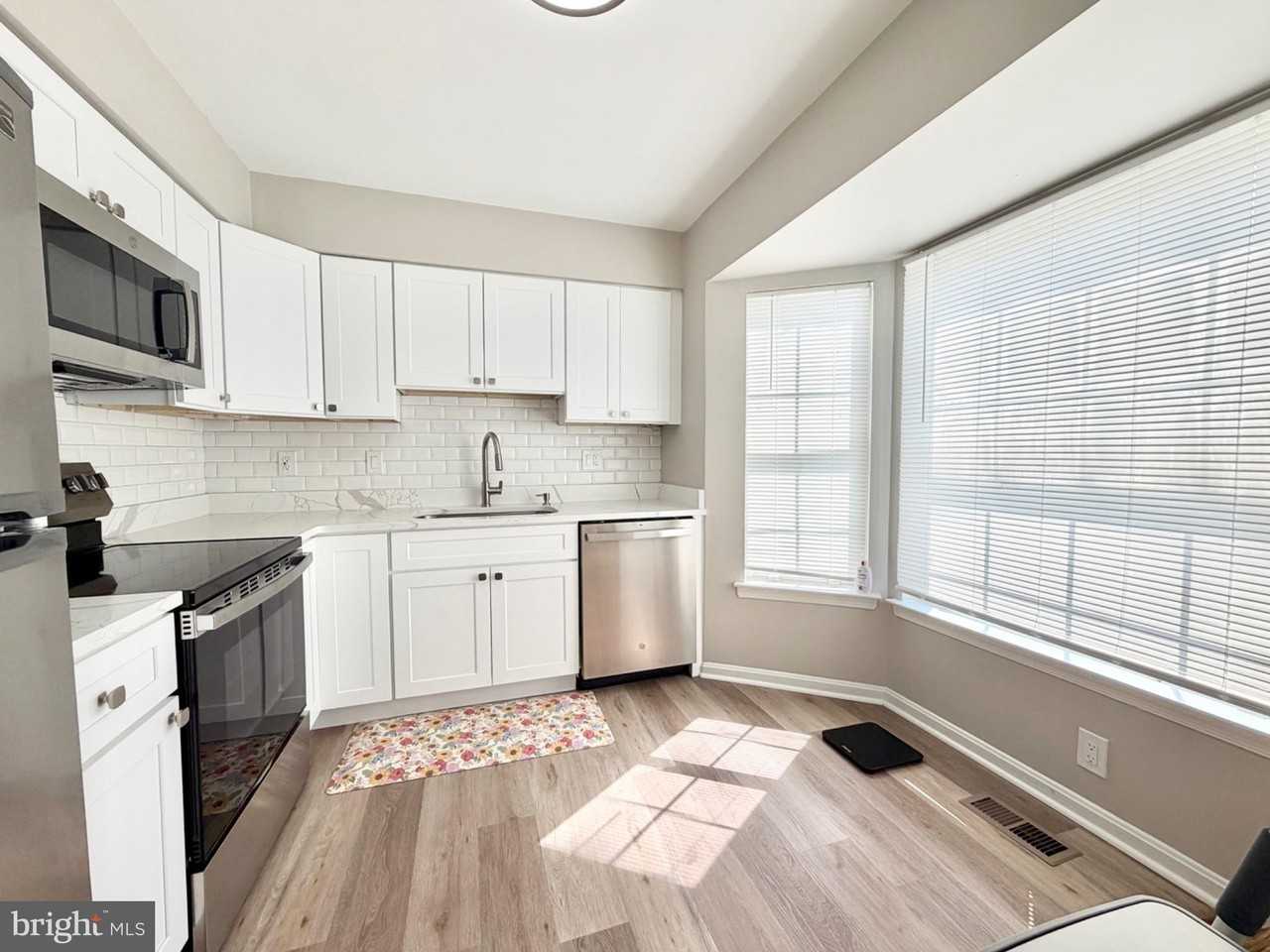 5941 HERITAGE Drive - Photo 6 of 22