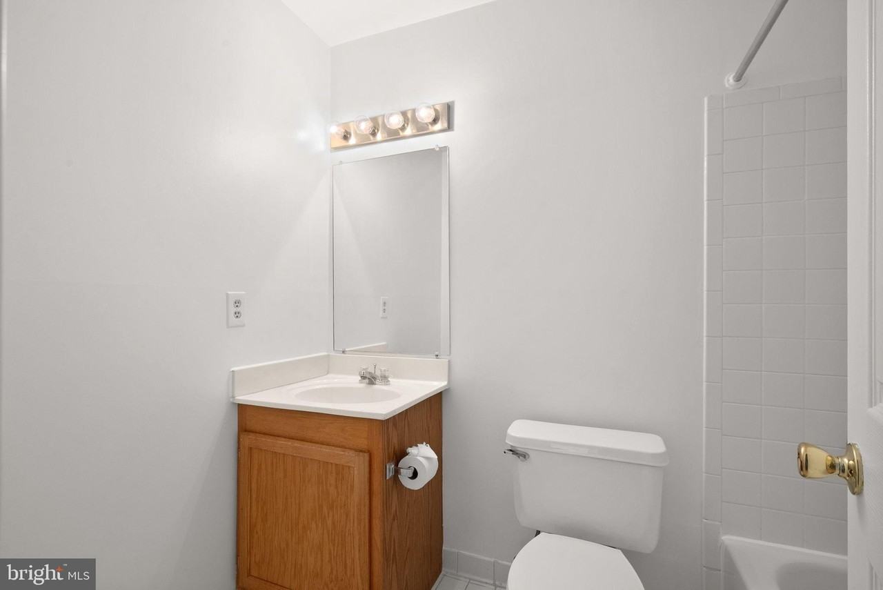 7369 Rhondda Dr - Photo 6 of 9