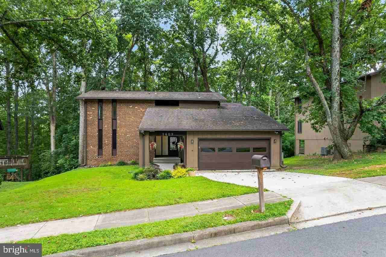 2609 Woodfern Ct - Photo 2 of 50