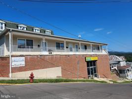featured image of 130 Spring St