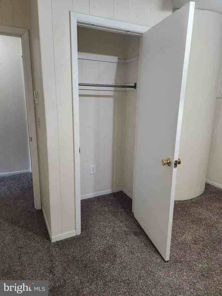 130 Spring St - Photo 7 of 10