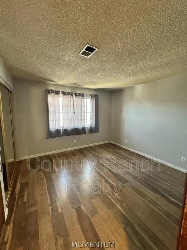 1190 Ramar Rd #20 - Photo 7 of 9