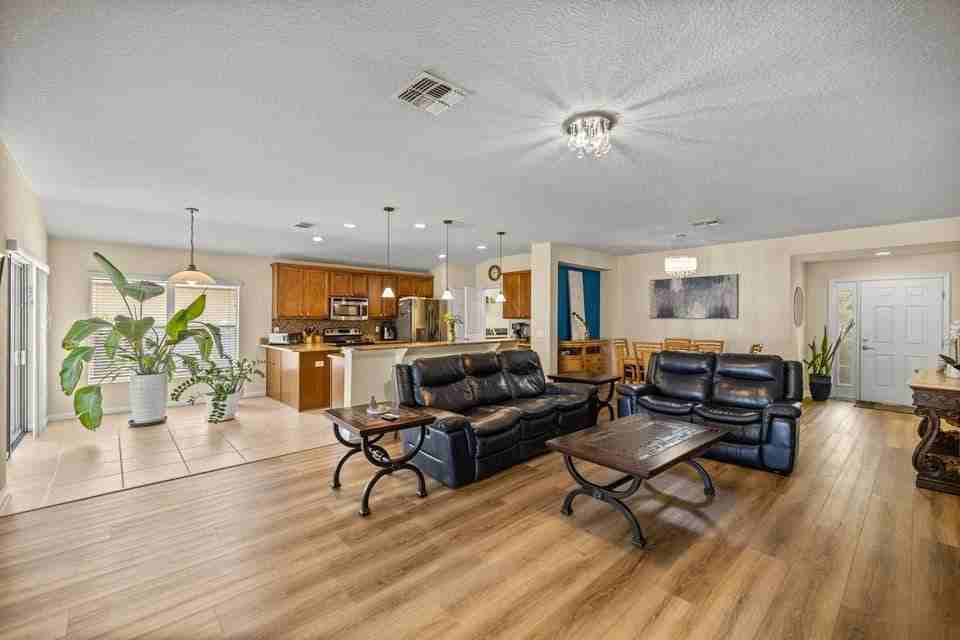 4123 Sw 46th Ter #1 - Photo 3 of 18