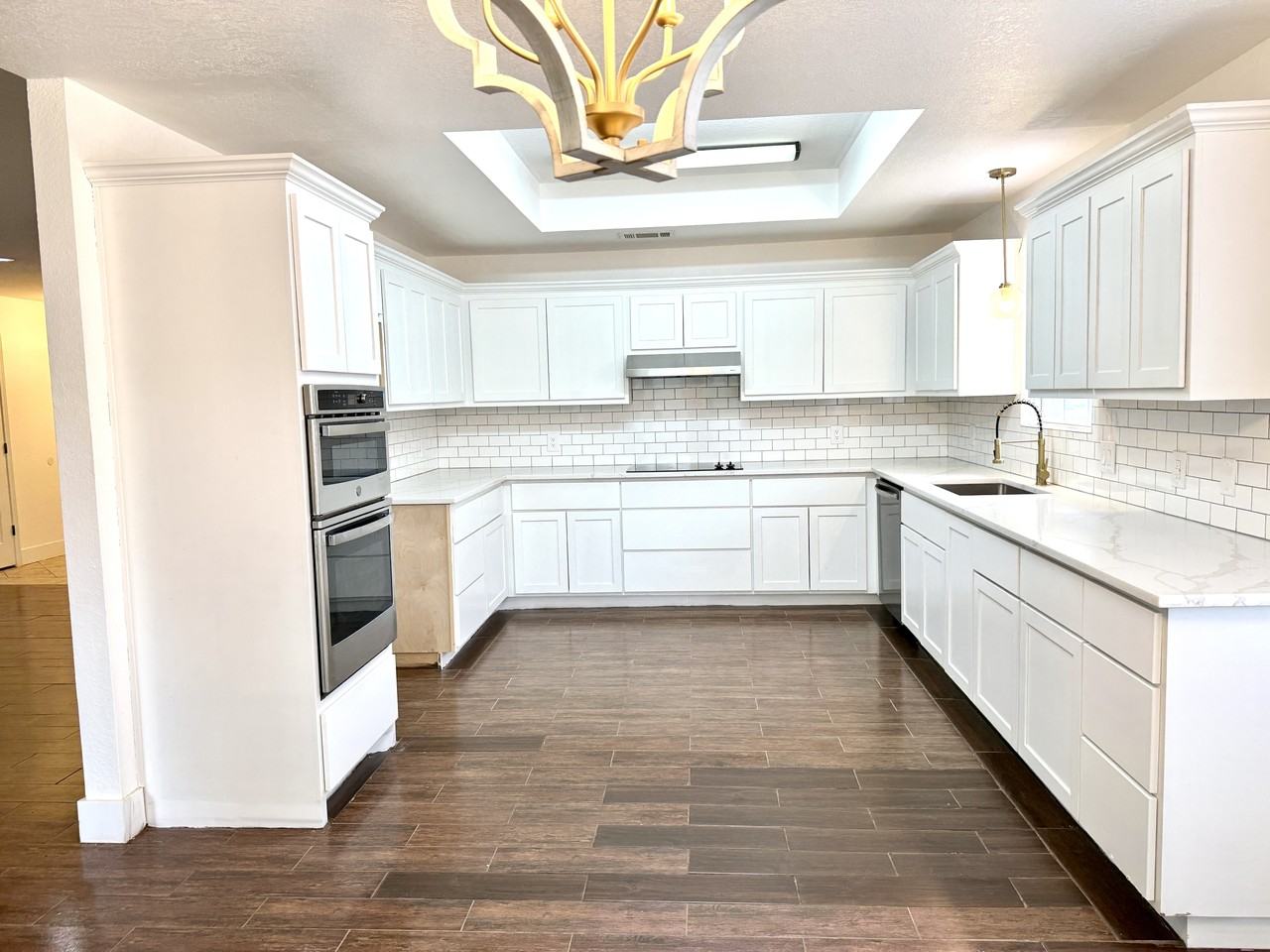1608 Southern Hills Dr #1 - Photo 2 of 35