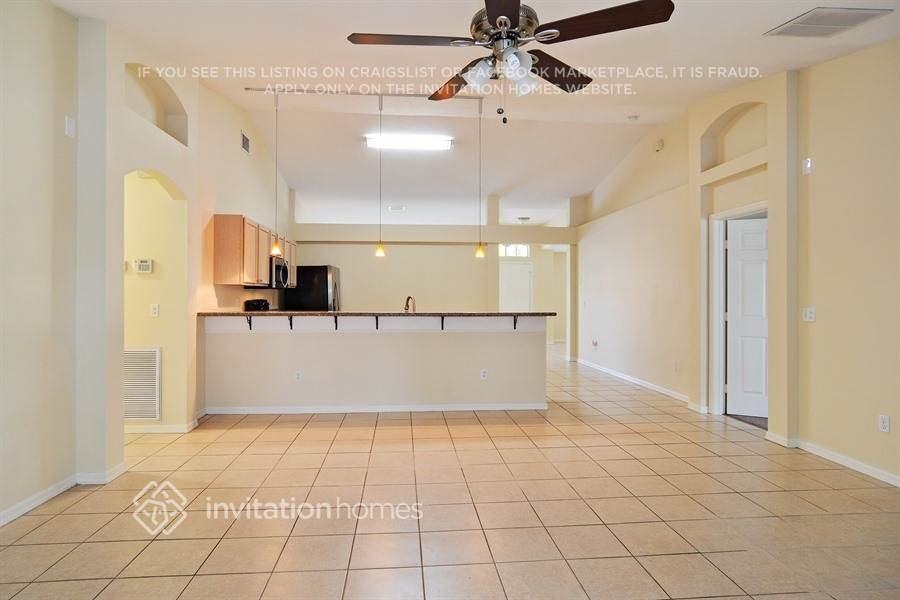 842 Se Damask Ave - Photo 5 of 19