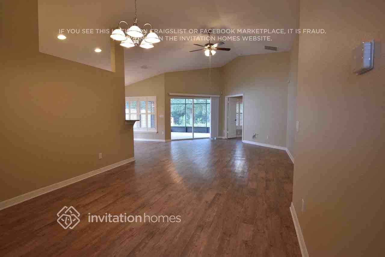16422 Cedar Run Dr - Photo 3 of 12
