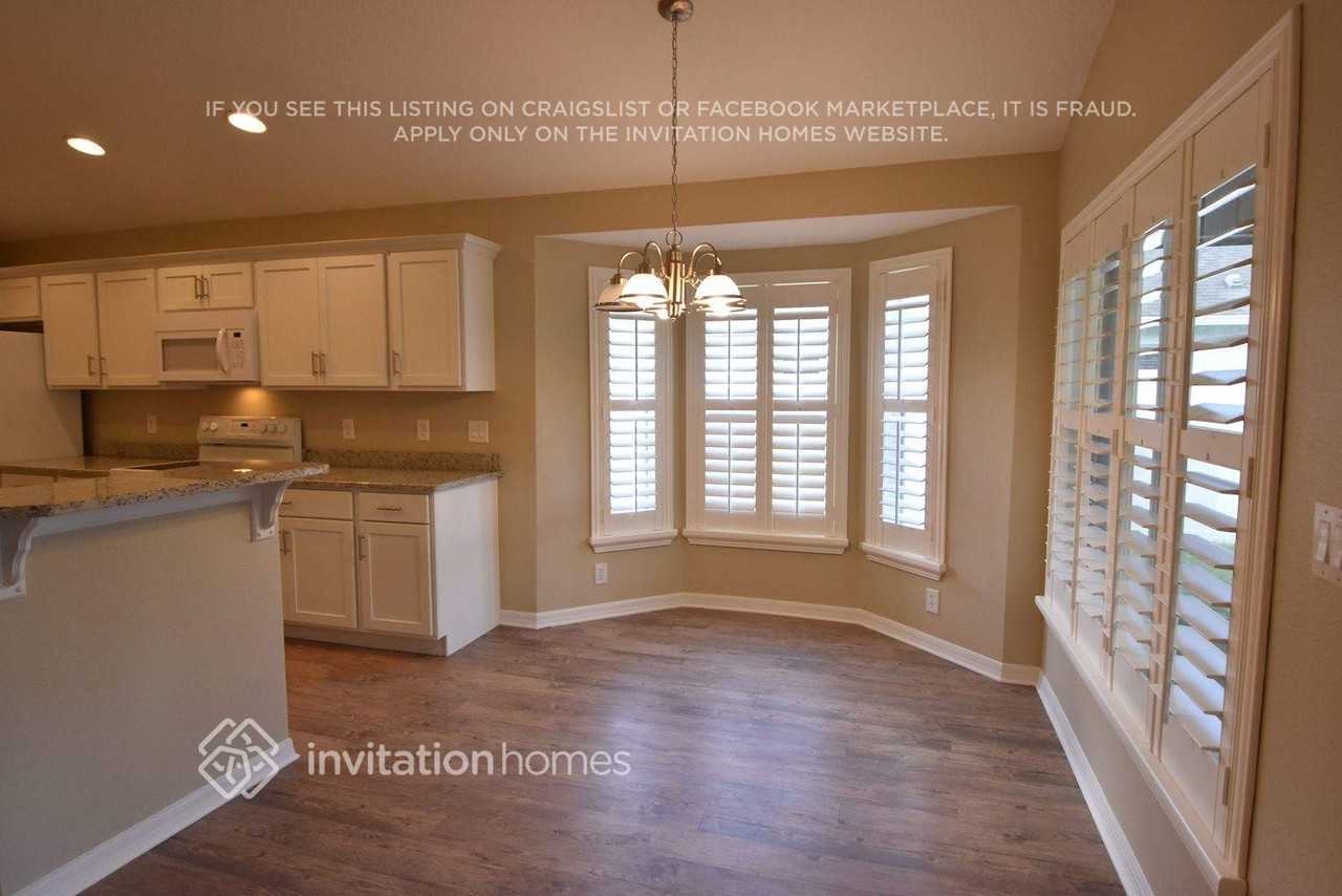 16422 Cedar Run Dr - Photo 6 of 12