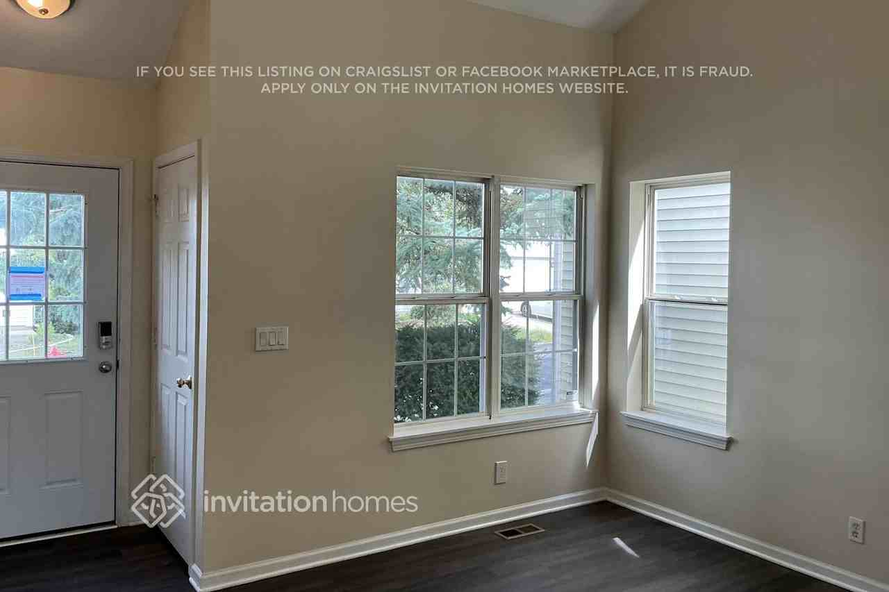 1743 Walnut Park Ln - Photo 7 of 14