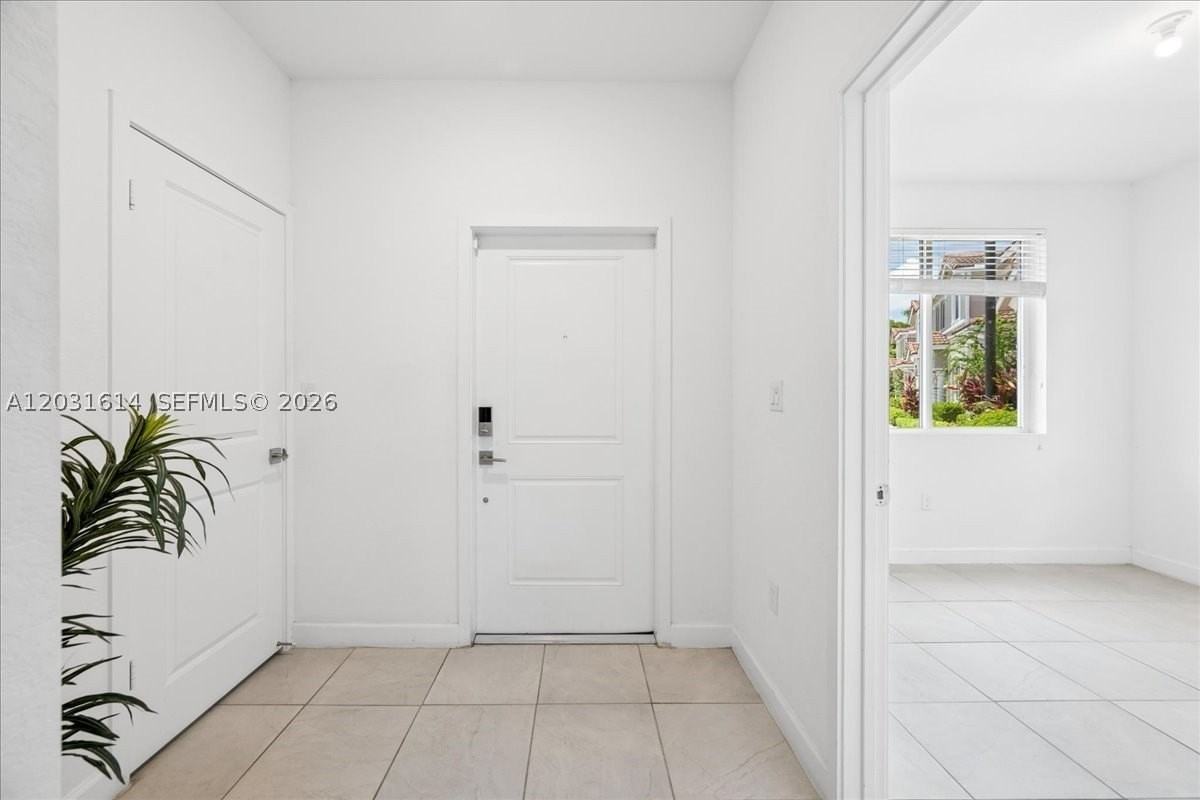2478 Se 10th Ct #2478 - Photo 7 of 21
