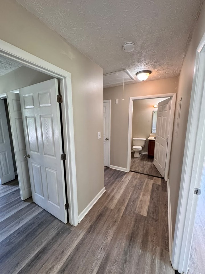 808 Old Wilmington Rd #1 - Photo 5 of 16