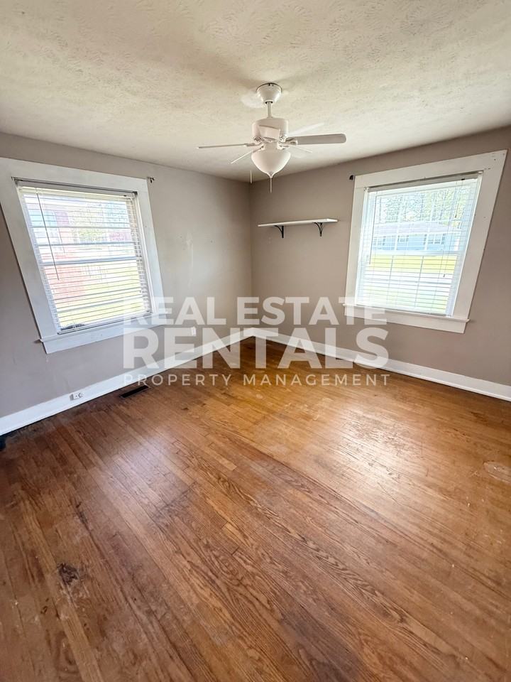 3707 Michael Ann Ave #309 - Photo 6 of 9