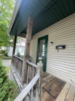 featured image of 420 W Lovett St #422