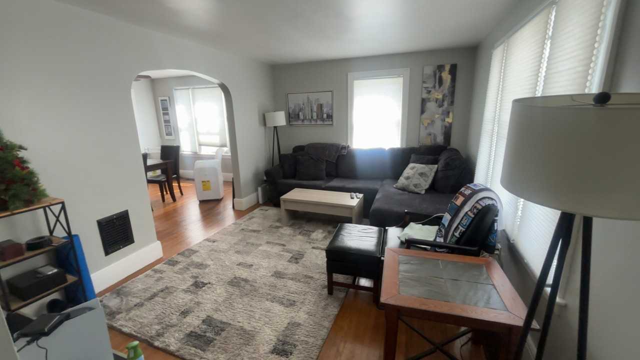 908 Symonds Pl #1 - Photo 5 of 17