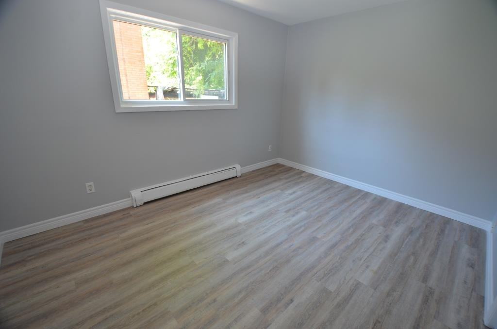 25 Ottawa Street #1 - Photo 4 of 14