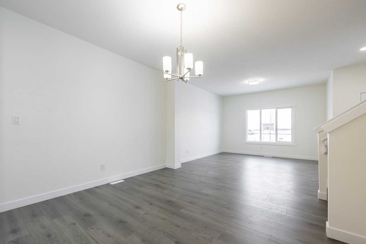 9823 107 St - Photo 7 of 50