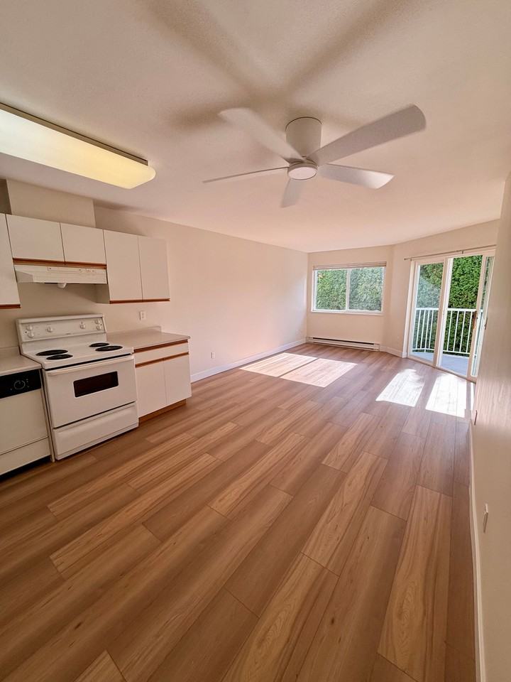 45766 Henderson Ave - Photo 3 of 12