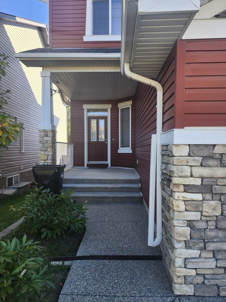 435 Silverado Blvd Sw - Photo 3 of 37
