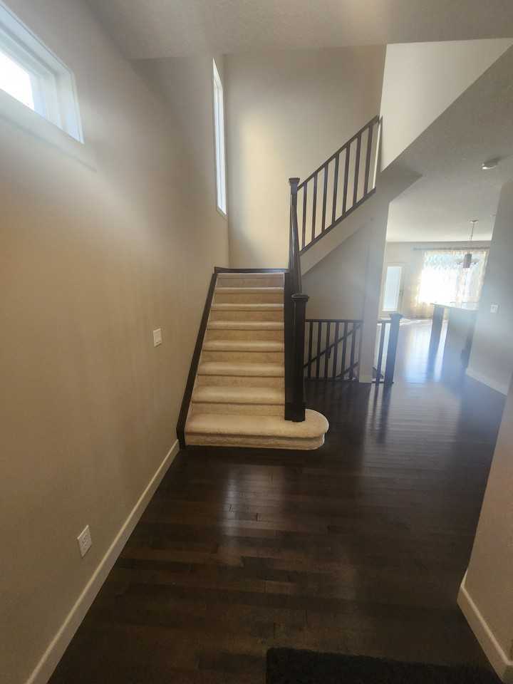 435 Silverado Blvd Sw - Photo 5 of 37