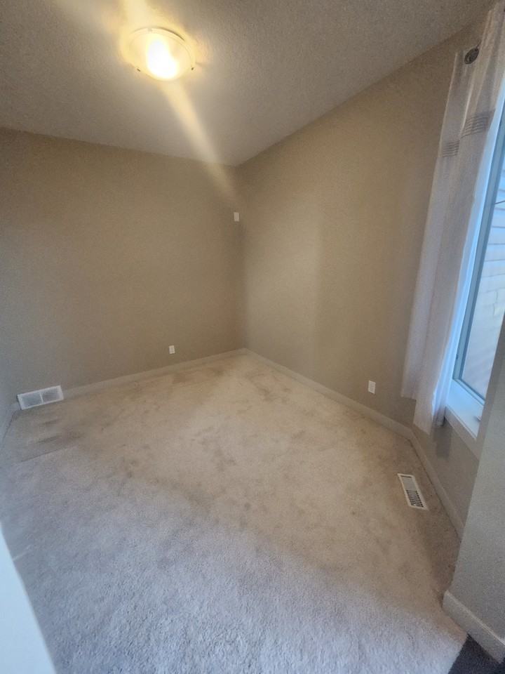 435 Silverado Blvd Sw - Photo 6 of 37