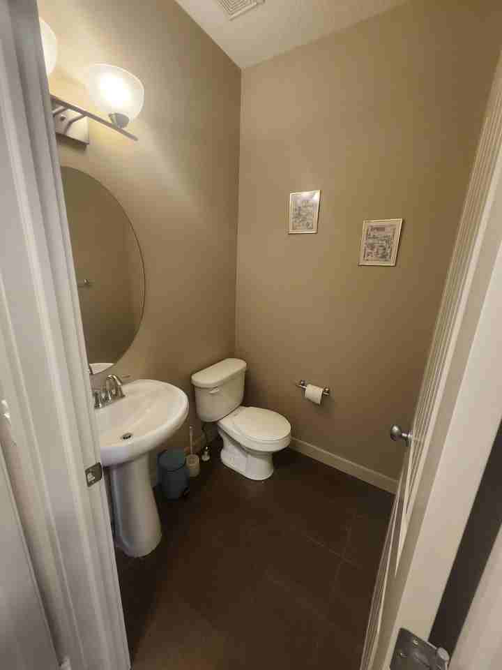 435 Silverado Blvd Sw - Photo 7 of 37