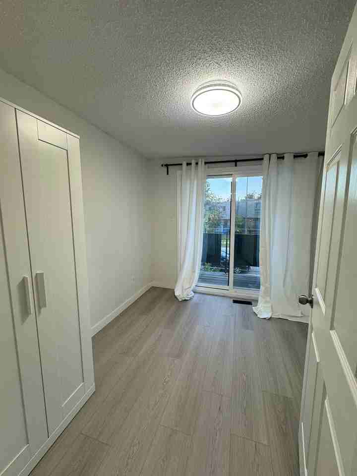 6817 Huntsbay Rd Nw - Photo 4 of 10