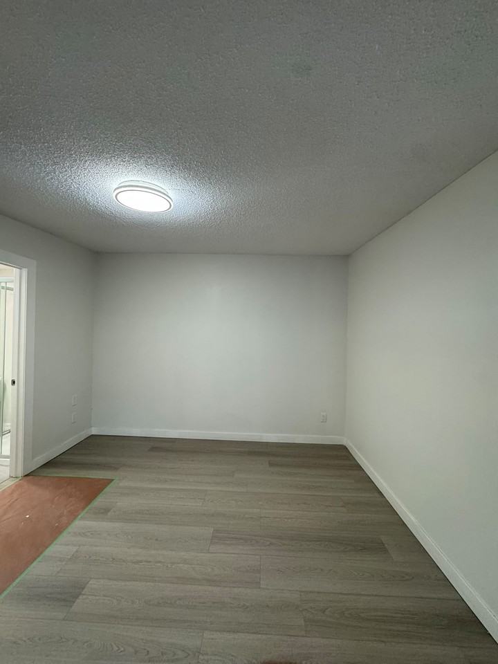6817 Huntsbay Rd Nw - Photo 6 of 10