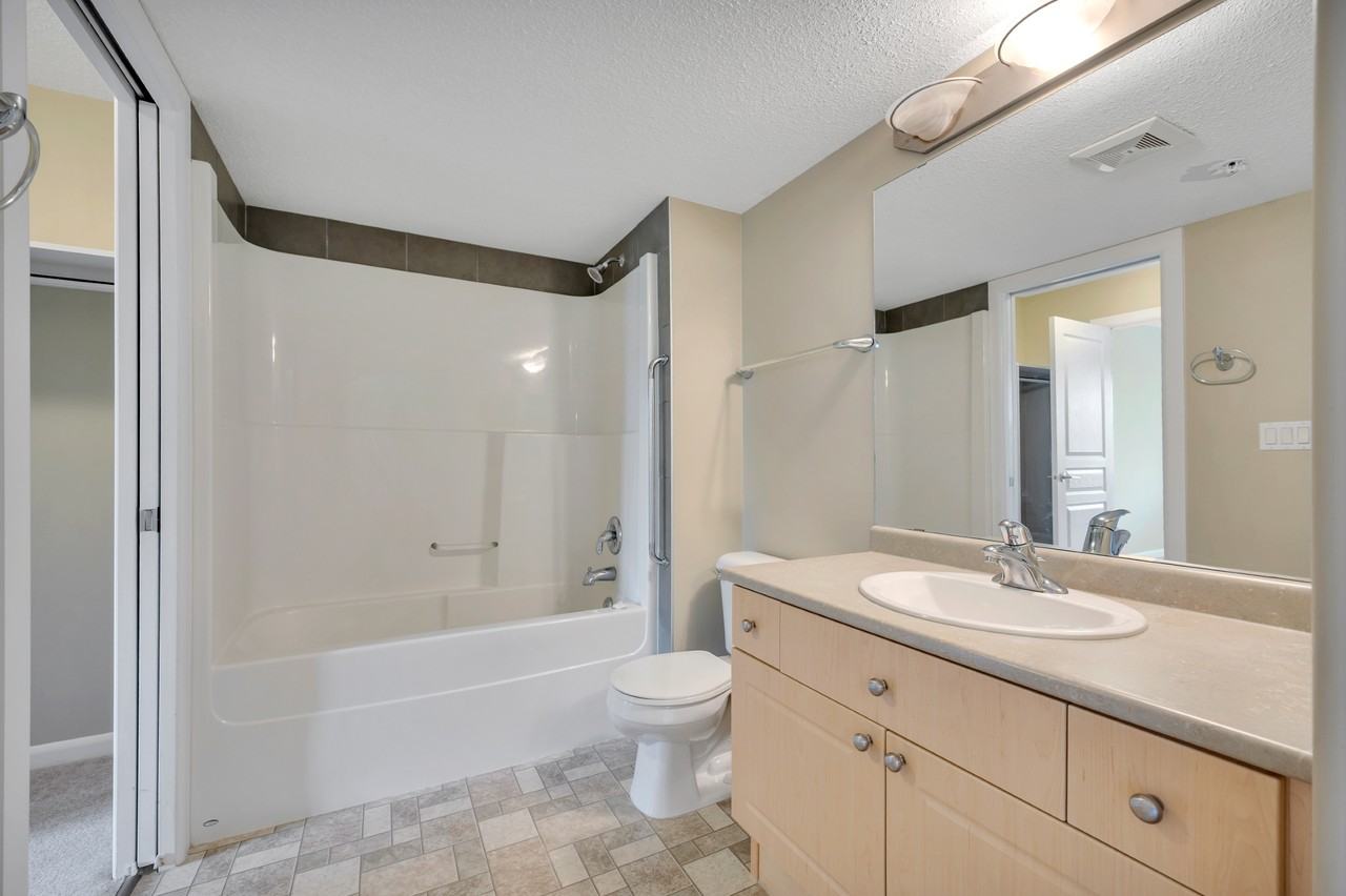 300 Palisades Way - Photo 4 of 9