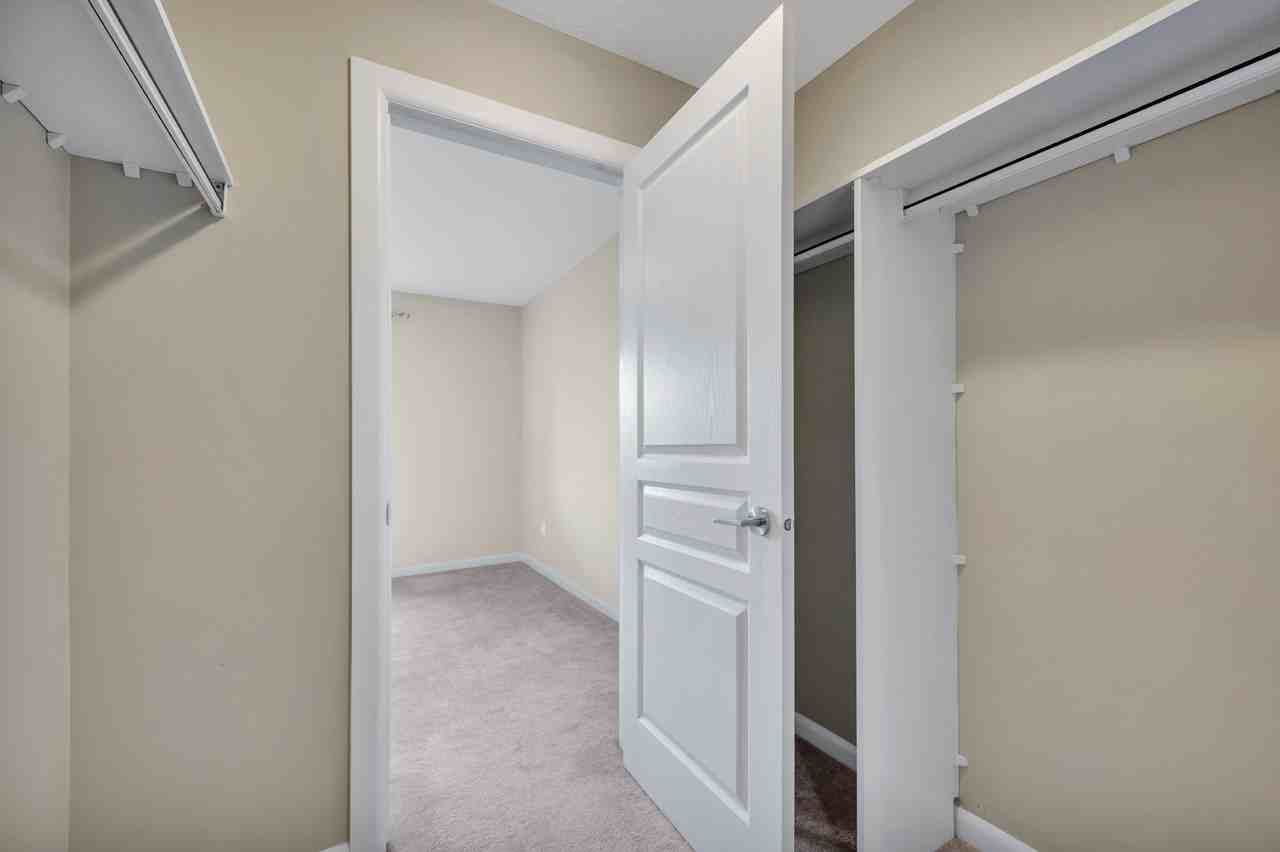 300 Palisades Way - Photo 7 of 9