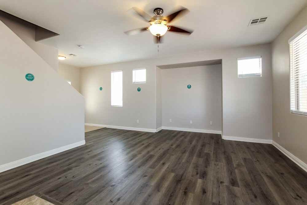 15065 N 173rd Dr - Photo 6 of 17