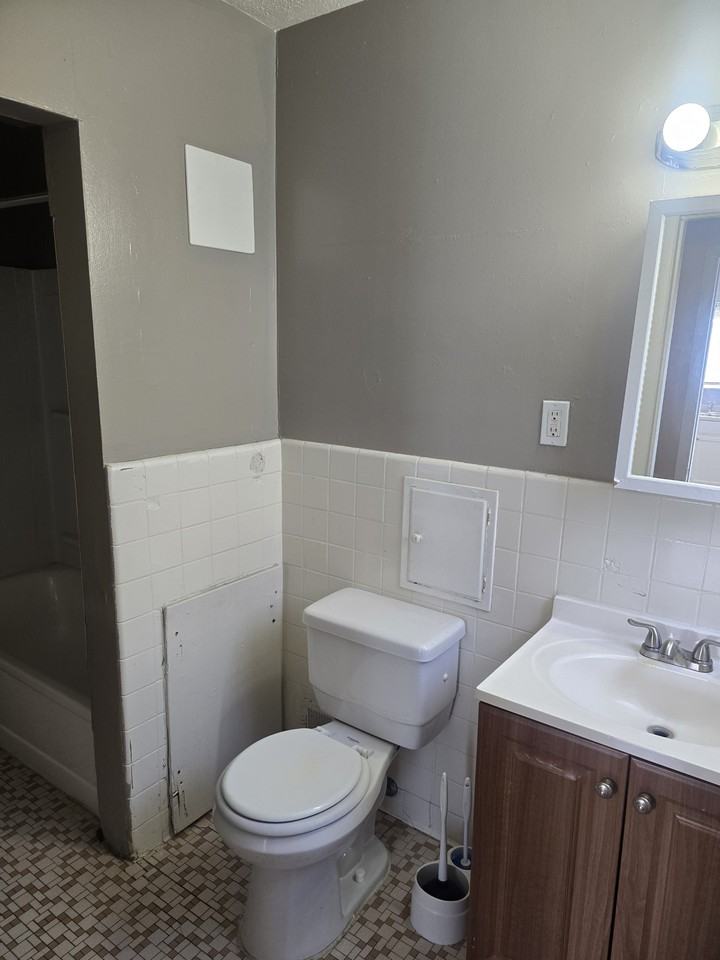 21094 Reimanville Ave #1 - Photo 7 of 7