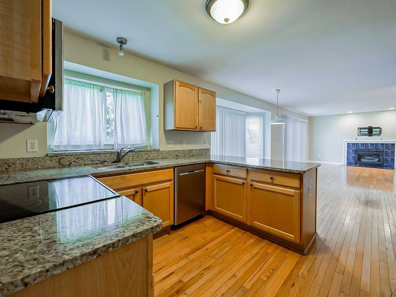 3140 Mulberry Ct - Photo 4 of 50