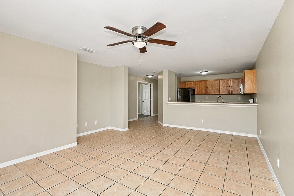 736 Jack Ave S - Photo 4 of 16