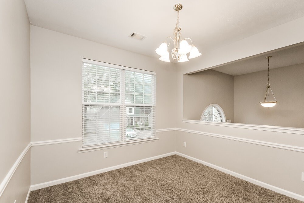 2331 Temple View Ct - Photo 6 of 17